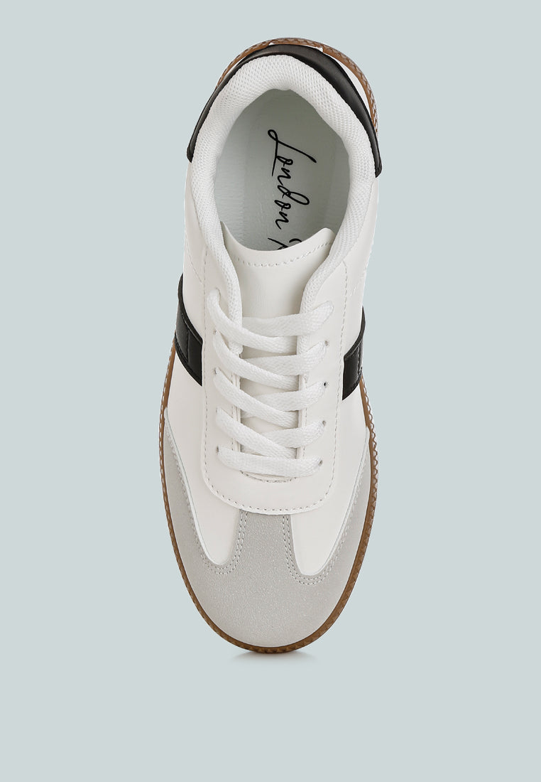 Crossover Classic Lace-Up Flatform Sneaker-3