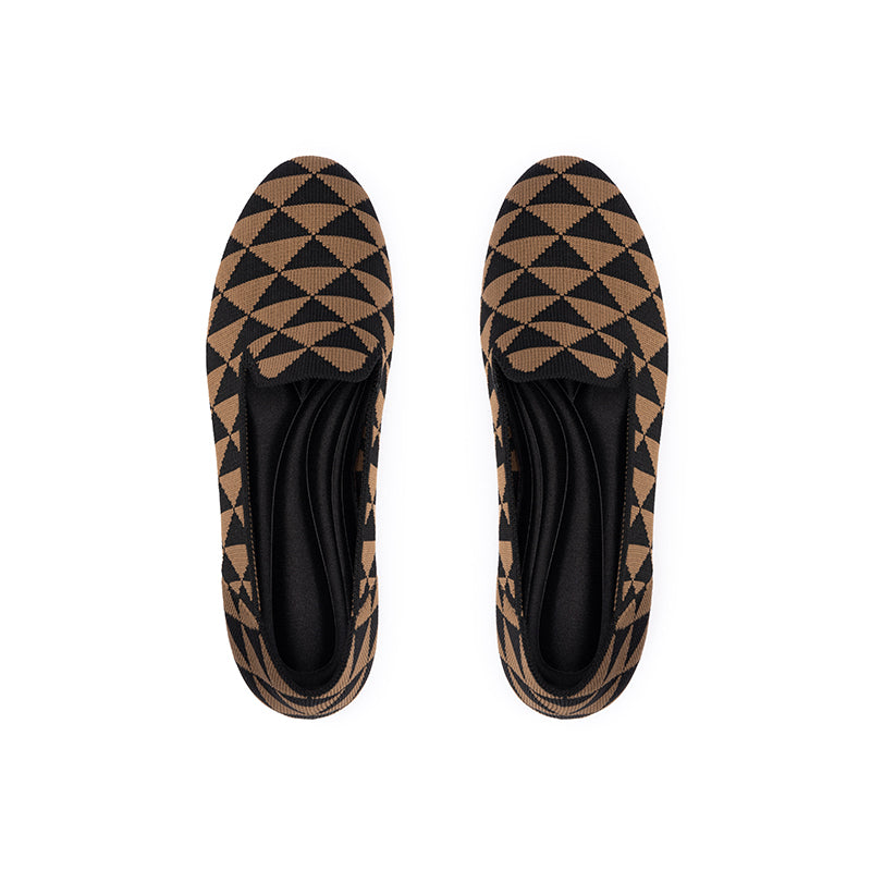Geometric Soft Soled Slip On Commuter Loafers-1