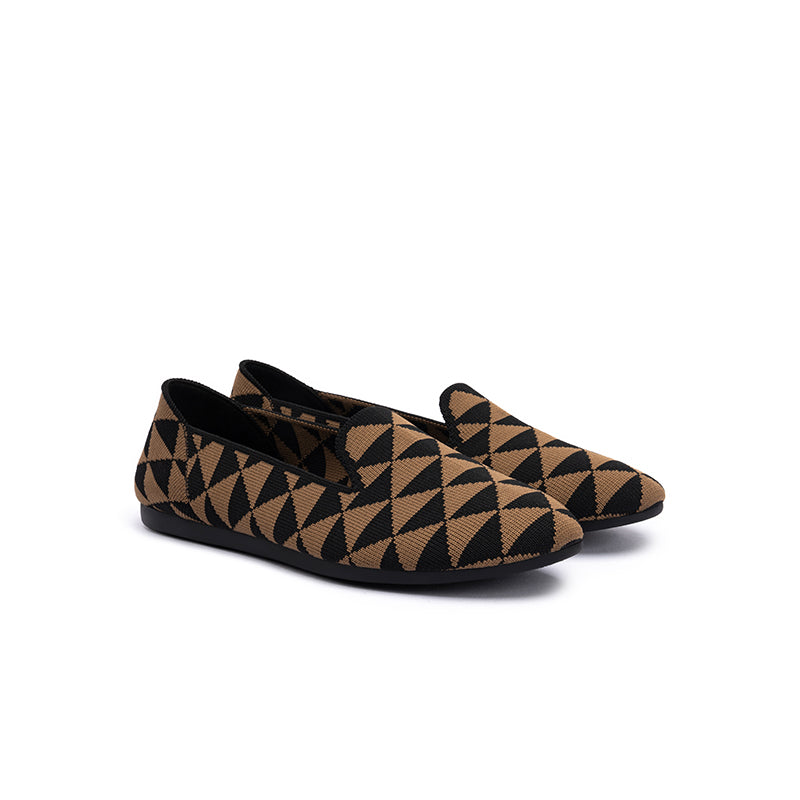 Geometric Soft Soled Slip On Commuter Loafers-4