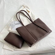 Advanced Soft Leather Tote Bag with Large Capacity and Textured Shoulder Design