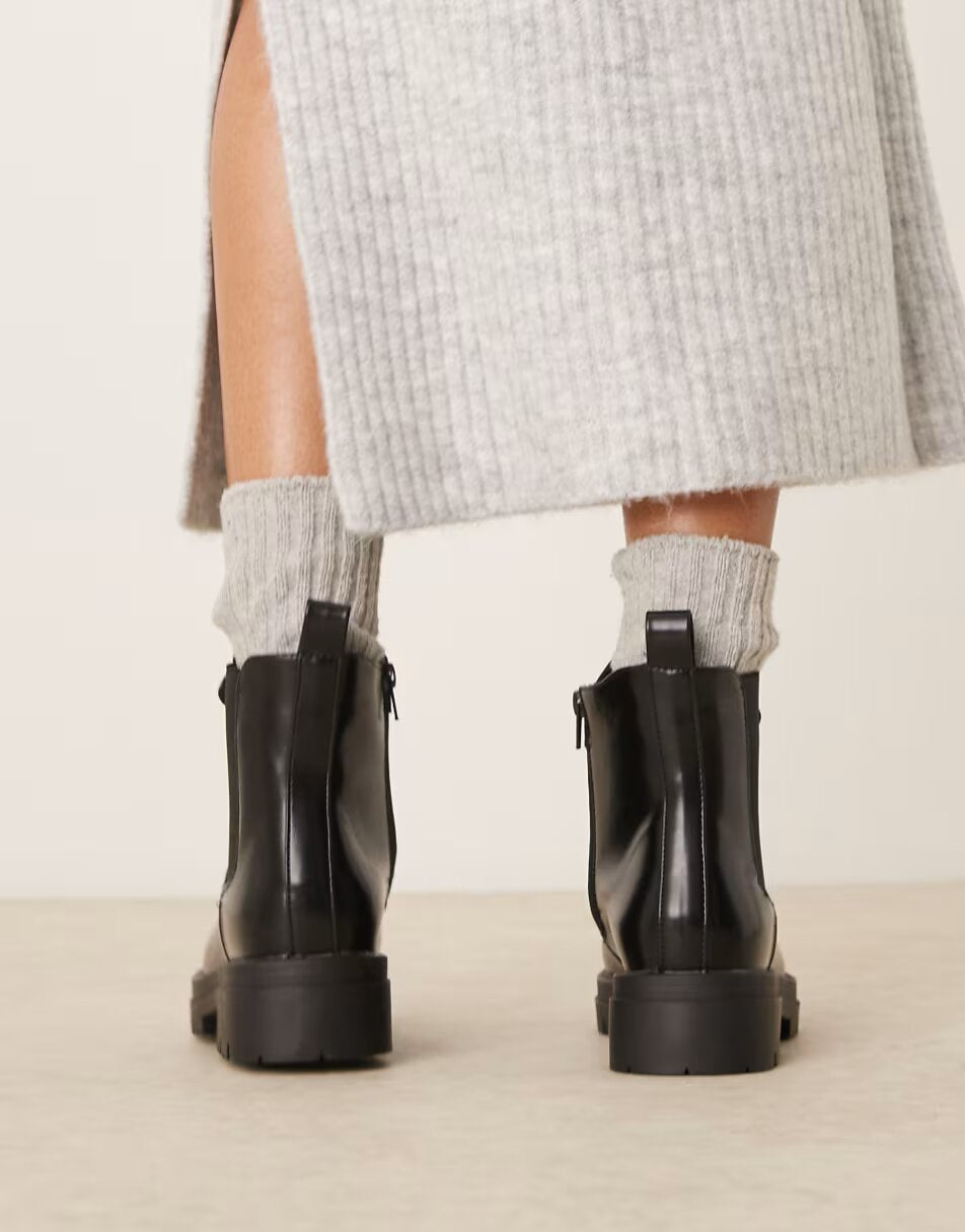 Glamorous Chunky Black Chelsea Boots