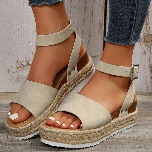 Adjustable Buckle sandals