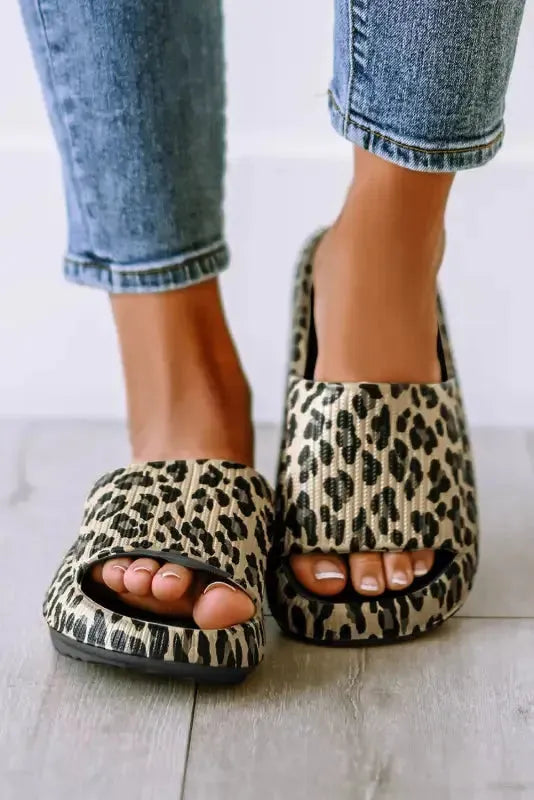 Black Print Thick Sole Slip On Slippers-3