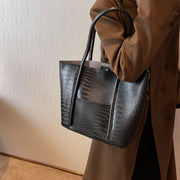 Advanced Soft Leather Tote Bag with Large Capacity and Textured Shoulder Design